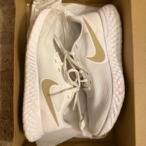 Nike Women’s Size 7